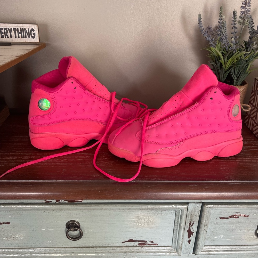 Air Jordan Retro 13 Hot Pink Sneakers